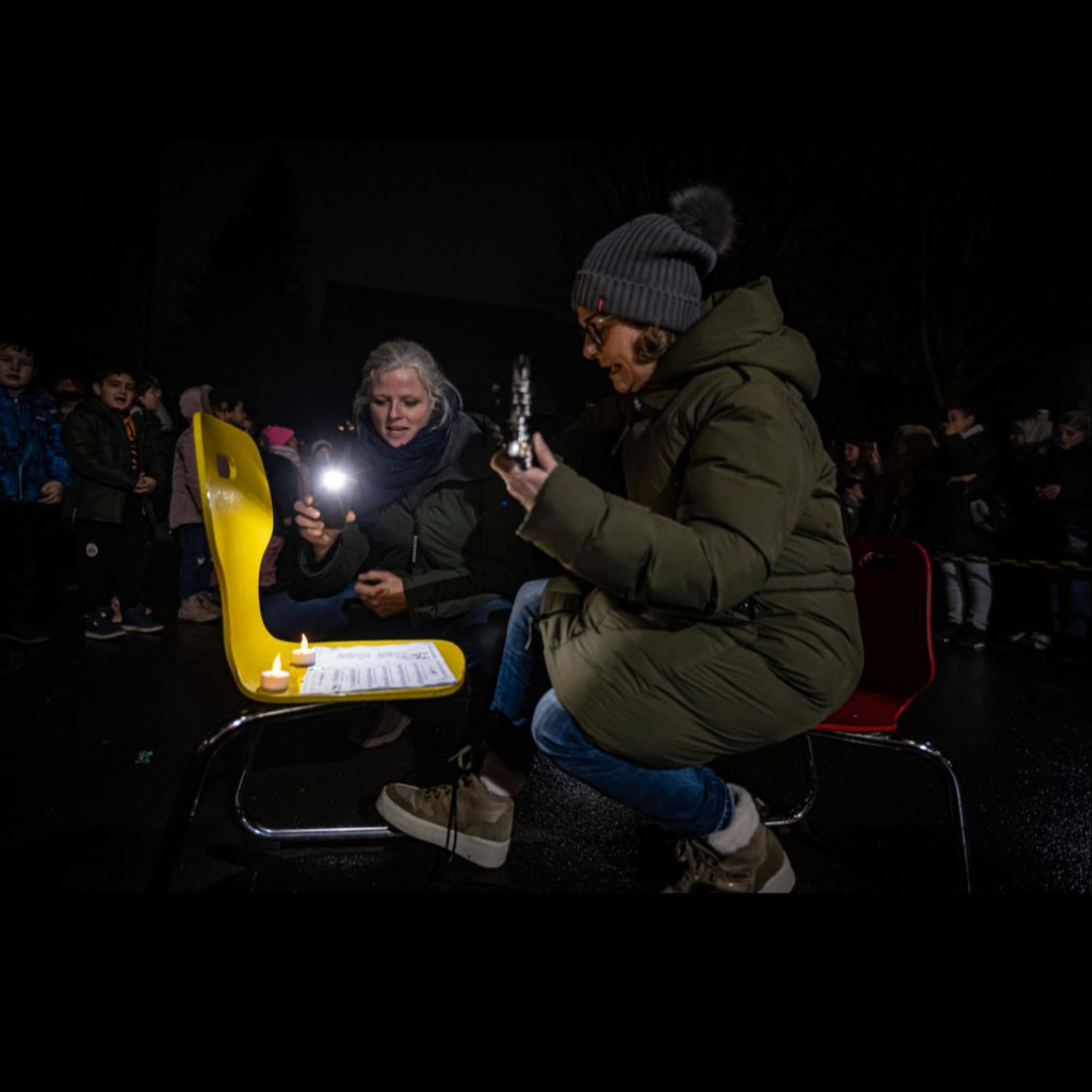 Lehrerinnen am Lichterfest