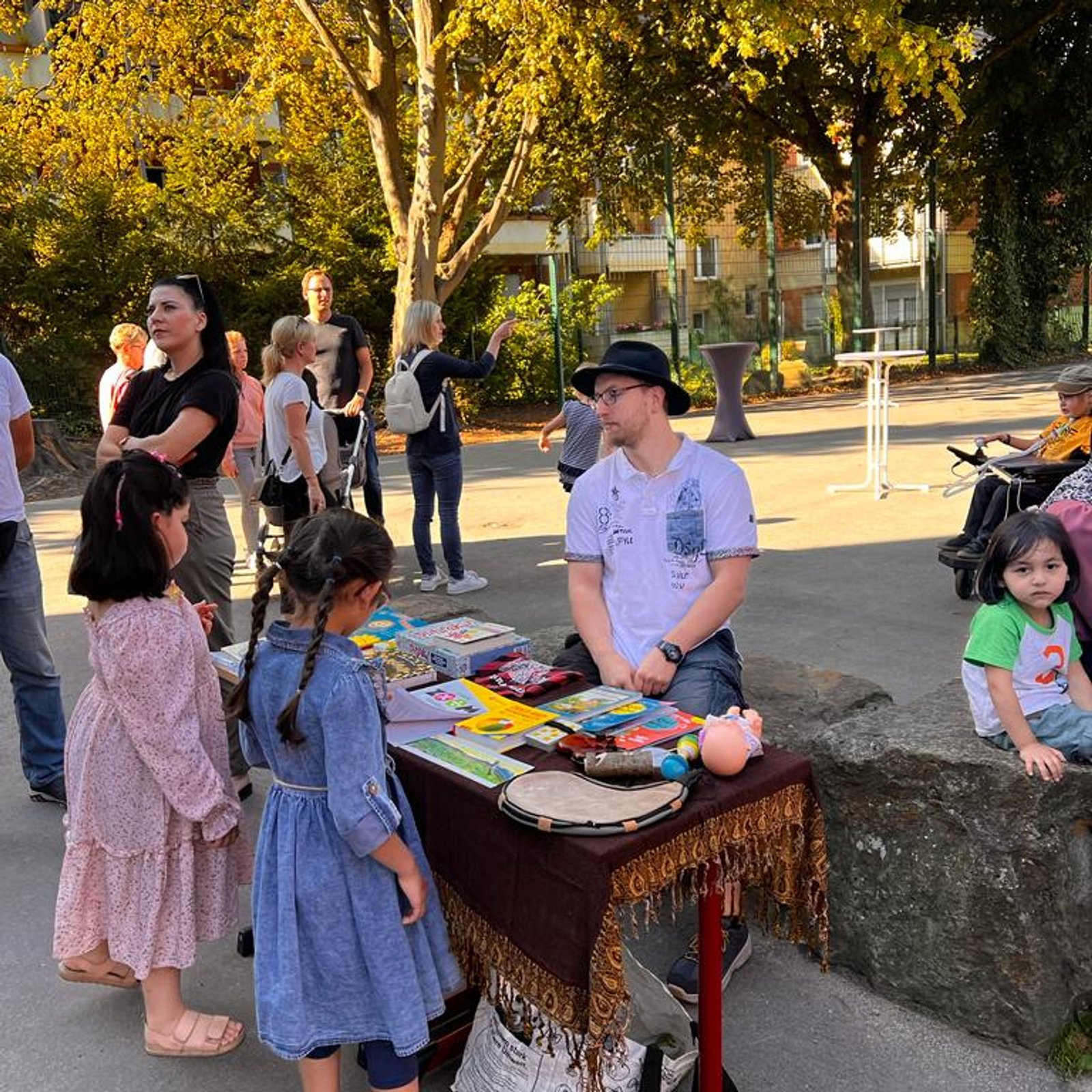 Stand mit Büchern